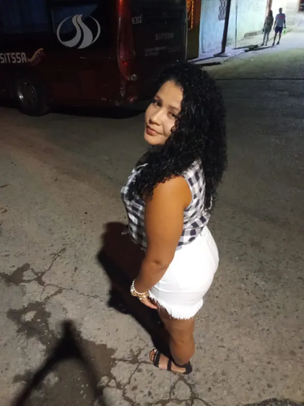 Carolay Avatar Bg