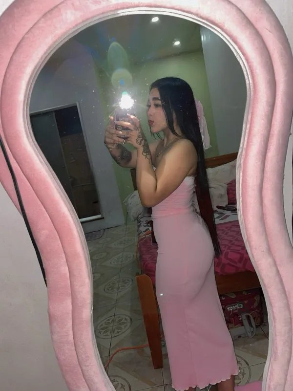 Britany Avatar Bg