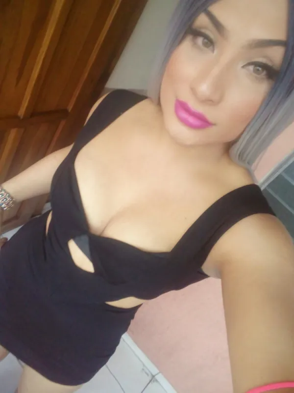 Gabriella Avatar Bg