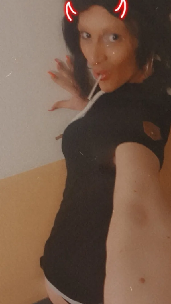 Anina Ibiza Avatar Bg