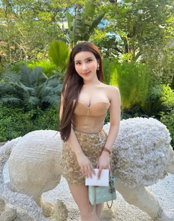 CINTYA HERLYNA Avatar Bg