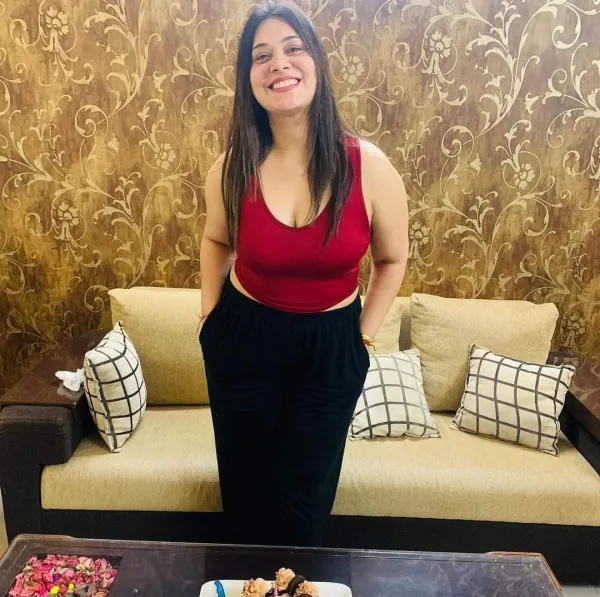 Riya Bashu Avatar Bg