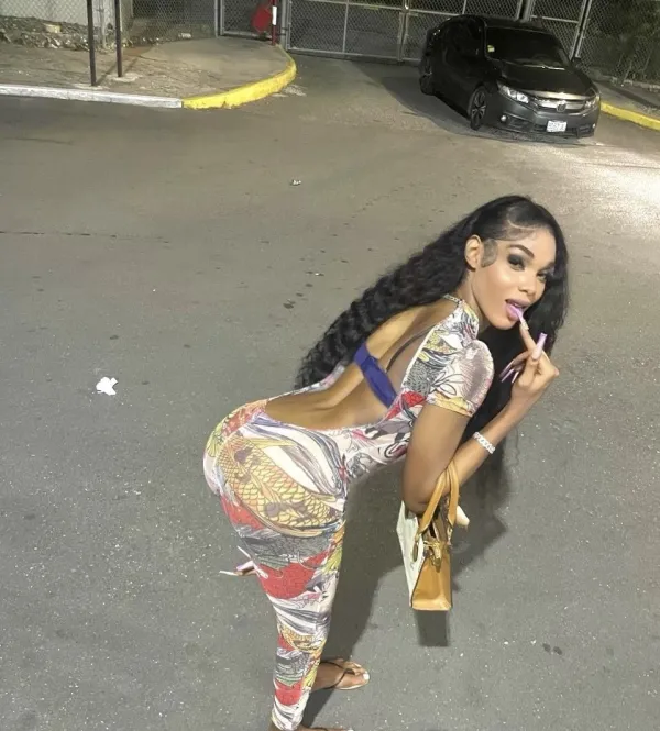Paris Thee Baddie Avatar Bg