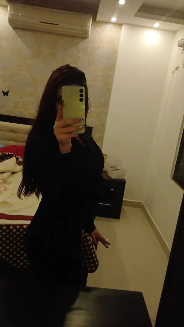 روزا Avatar Bg