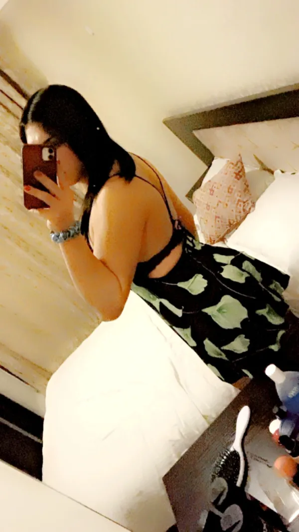 كارول جي Avatar Bg