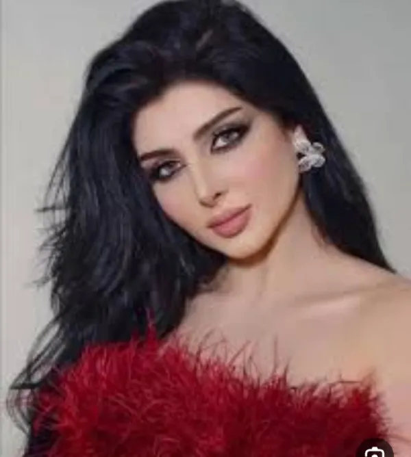 ليان Avatar Bg
