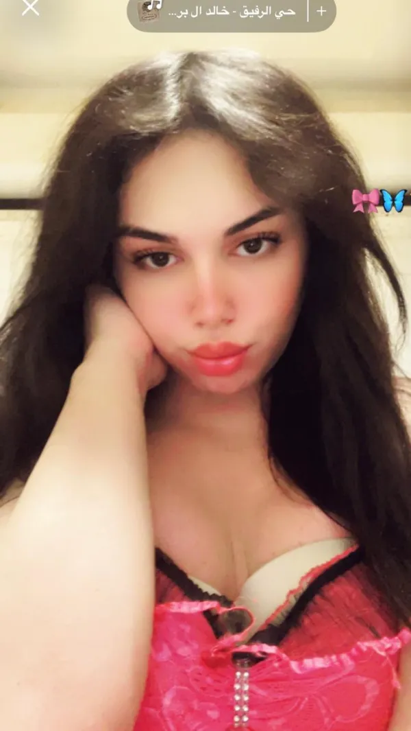 كارول جي Avatar Bg