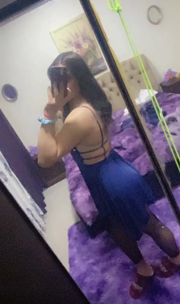 قمر Avatar Bg
