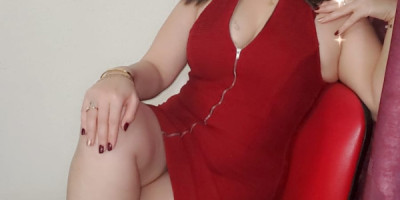 مرحبا انا عاهرة من سورية احب القضيب الكبير واحب النساء انا إمرأة ثادية