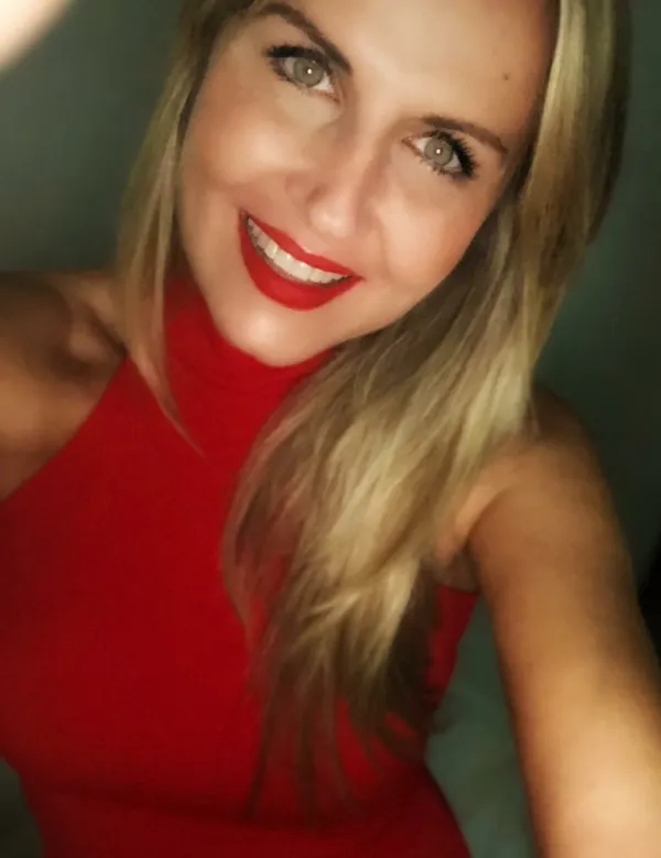 Giulia Avatar Bg