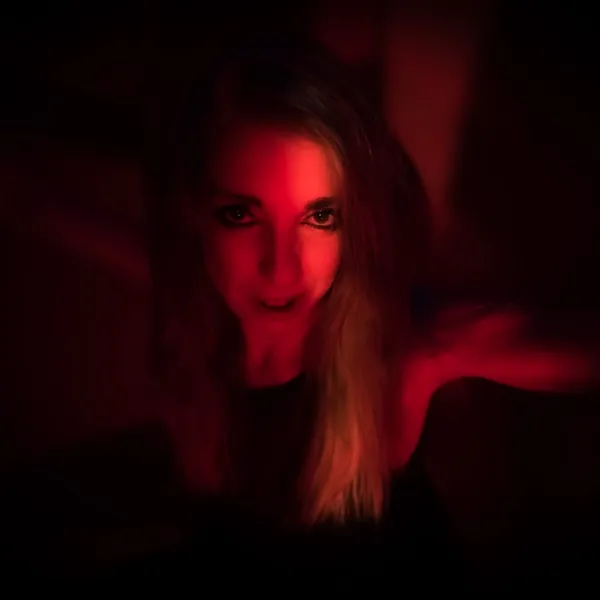 Maitresse Lola Avatar Bg