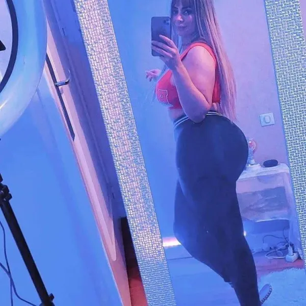 MissLinda Avatar Bg