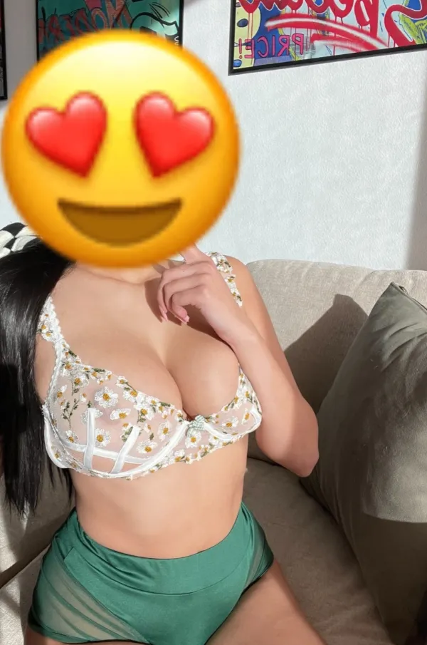 ESCORTS TANGER Avatar Bg