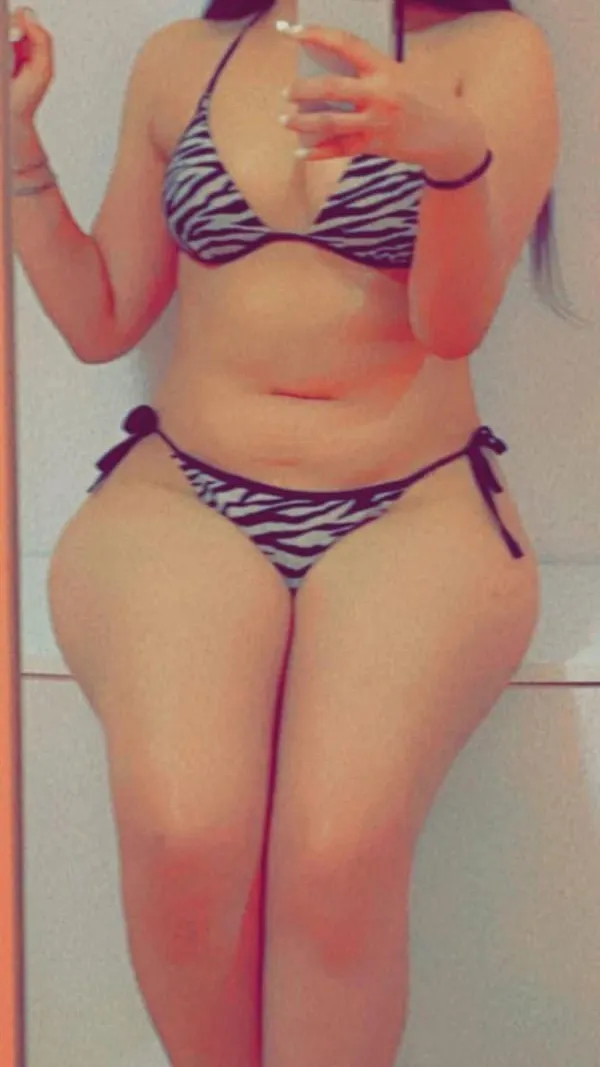 Nina Avatar Bg