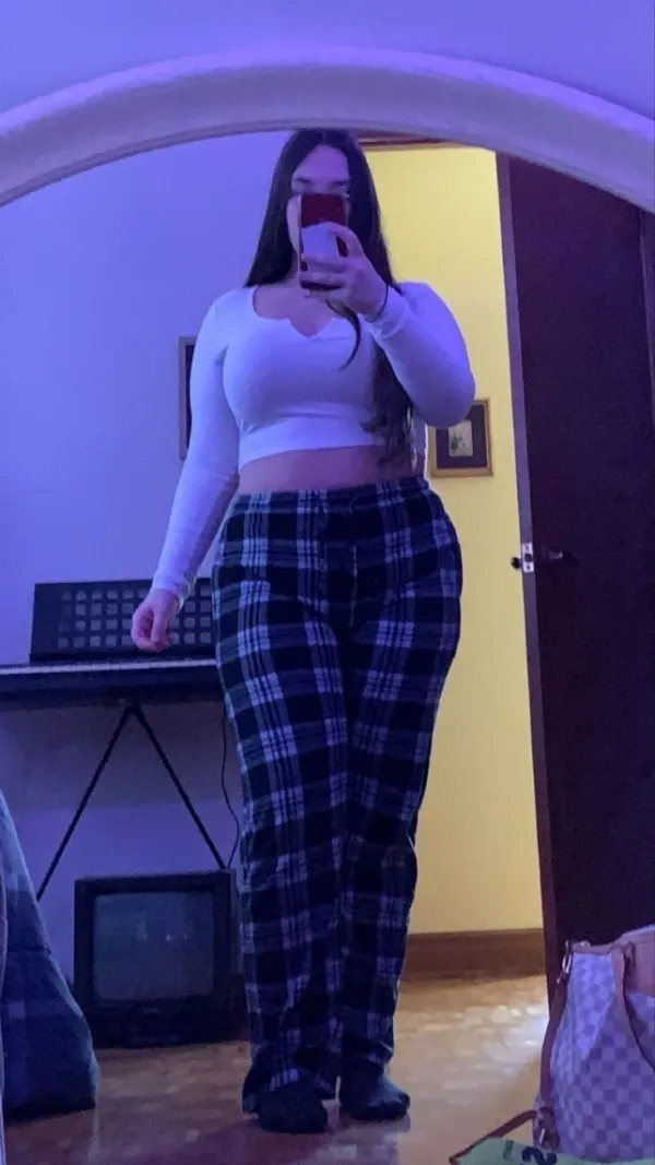 Kamilià Avatar Bg