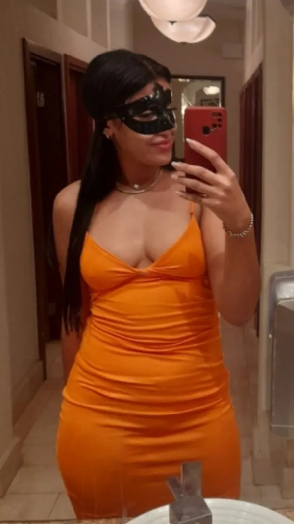 Dounia Avatar Bg