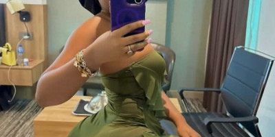 Belle masseuse chaude propre sucré finition je reçois africaine black