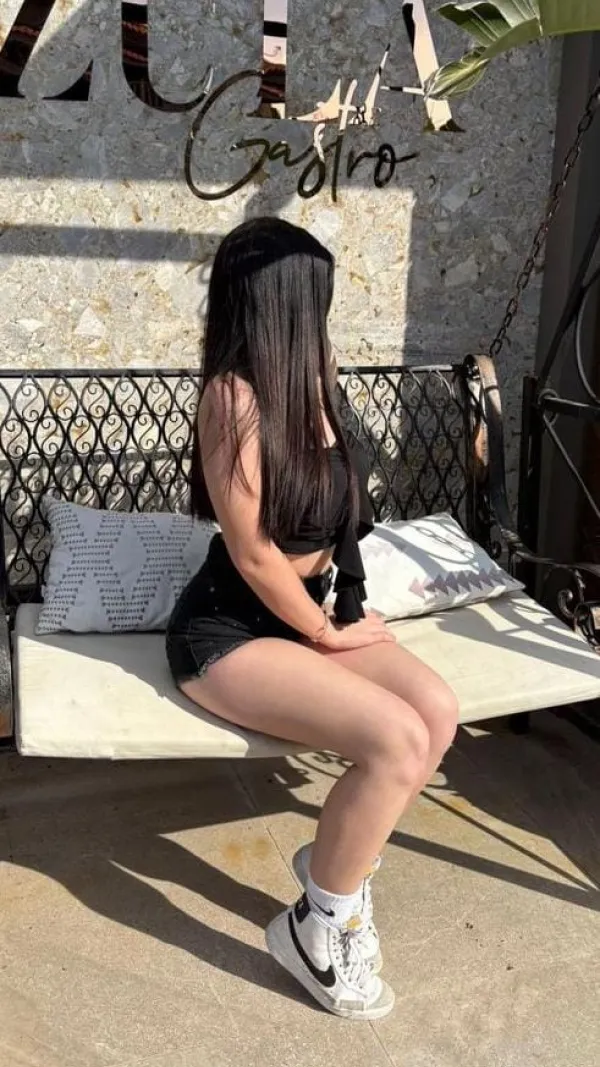 Salma Avatar Bg