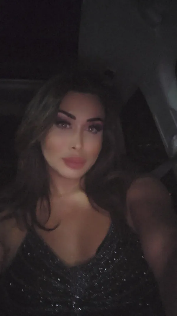 Sisi Trans Avatar Bg