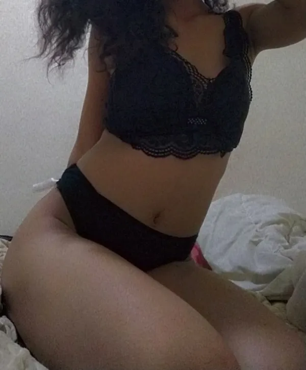 Linah Avatar Bg