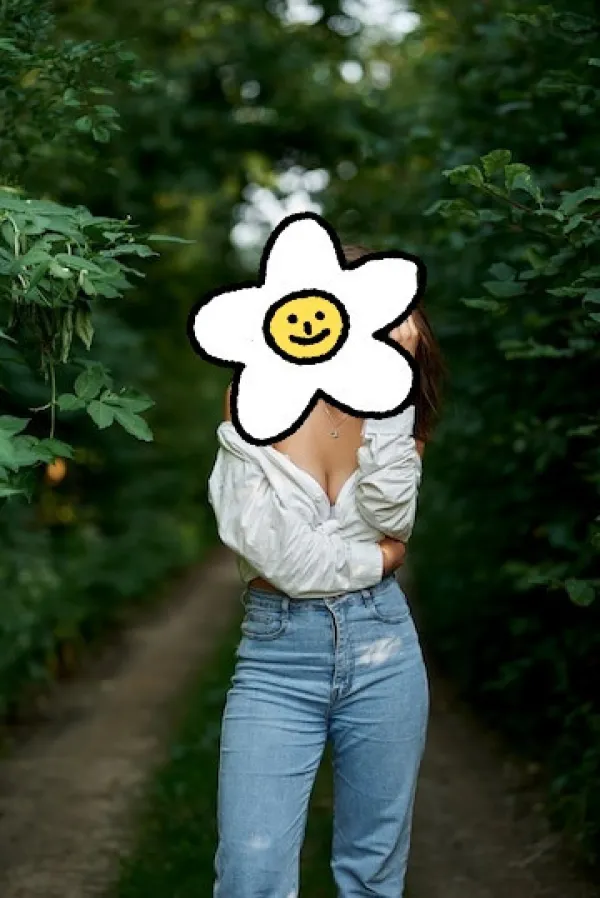 Lorrie Avatar Bg