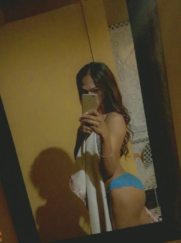 Ynaia Avatar Bg