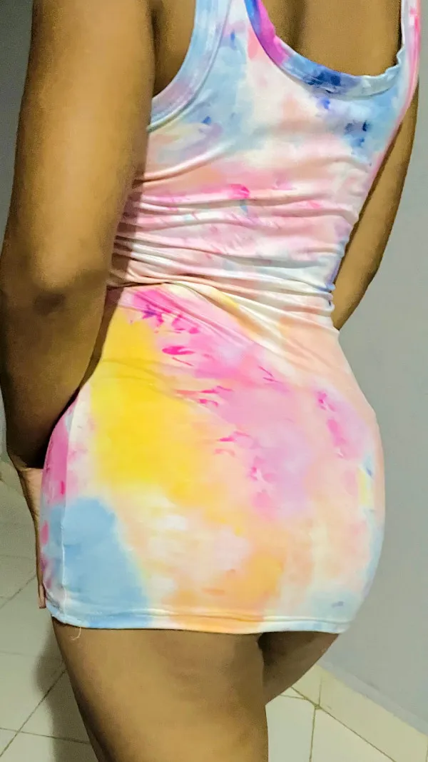 Larissa Larrÿ Avatar Bg