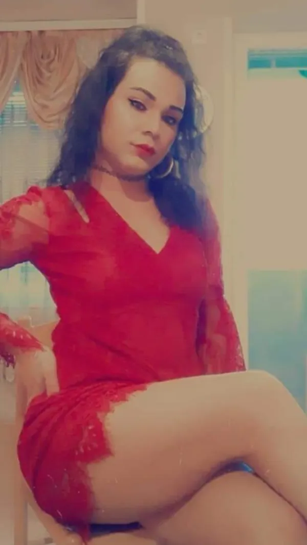 Valentinaa Avatar Bg