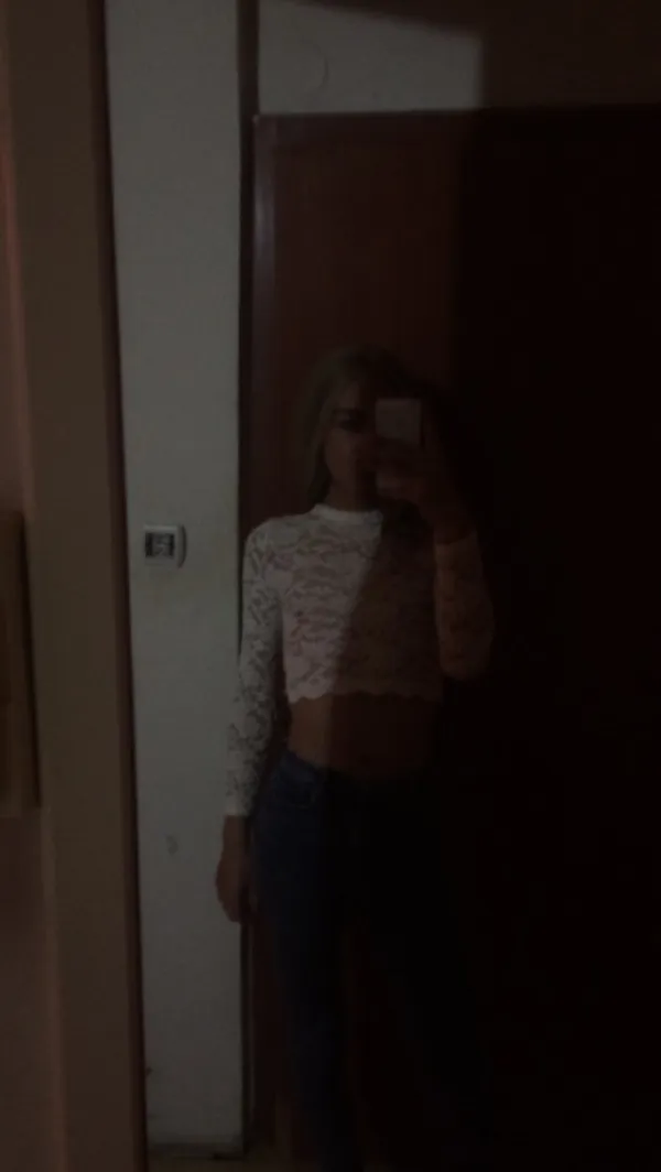 Mlada Trans Avatar Bg