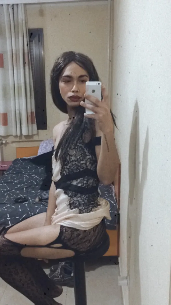 Mlada Trans Avatar Bg