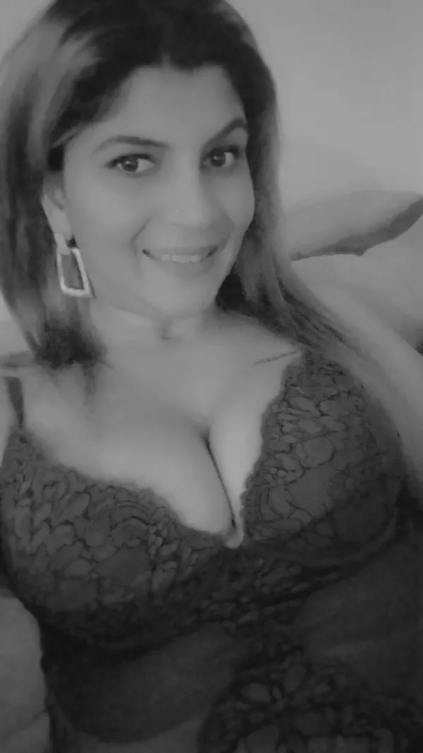 Latifa Avatar Bg