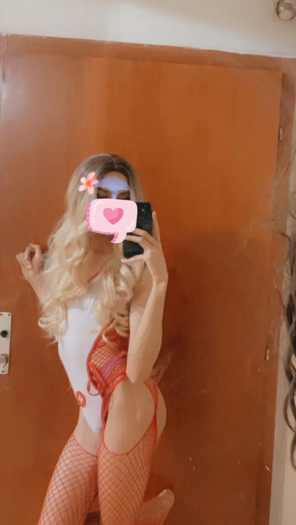 Ivana Avatar Bg