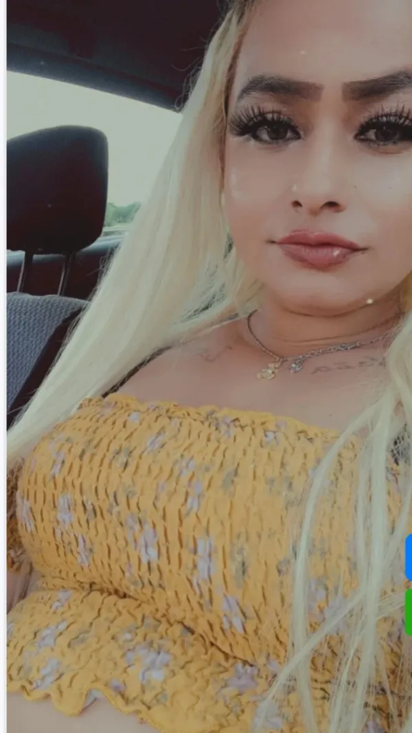 Sari Avatar Bg
