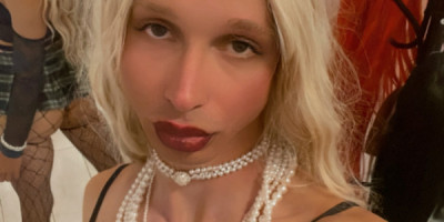 FUCK ME HARD AND LICKING MY BODY! IM YOUR LADY BOY!