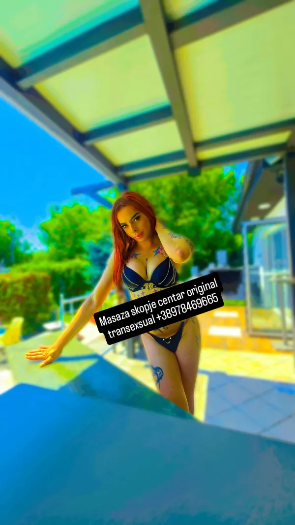 Valeria Avatar Bg