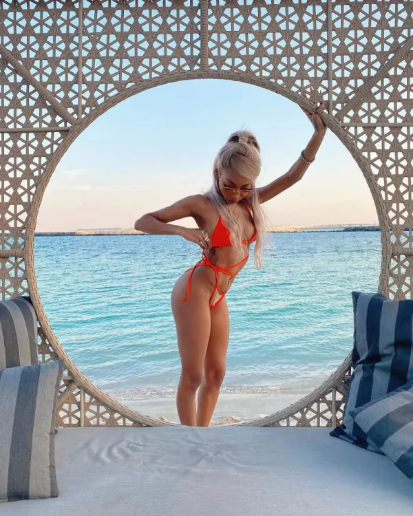 Morgane Avatar Bg