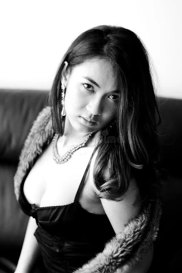 Yrina Avatar Bg