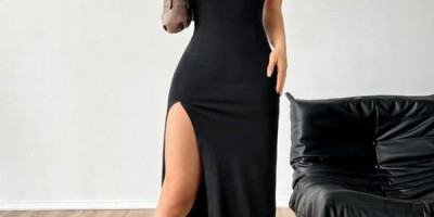 Jeune fille taille fine sexy blanche belle et ravissante