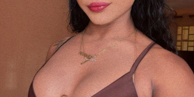 Diviana Femme trans douceur et passion sans limites.