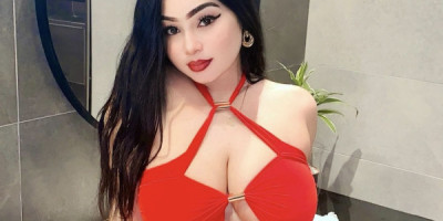 Hello my name is Arrisah. I am a very beautiful white girl big natural boobs