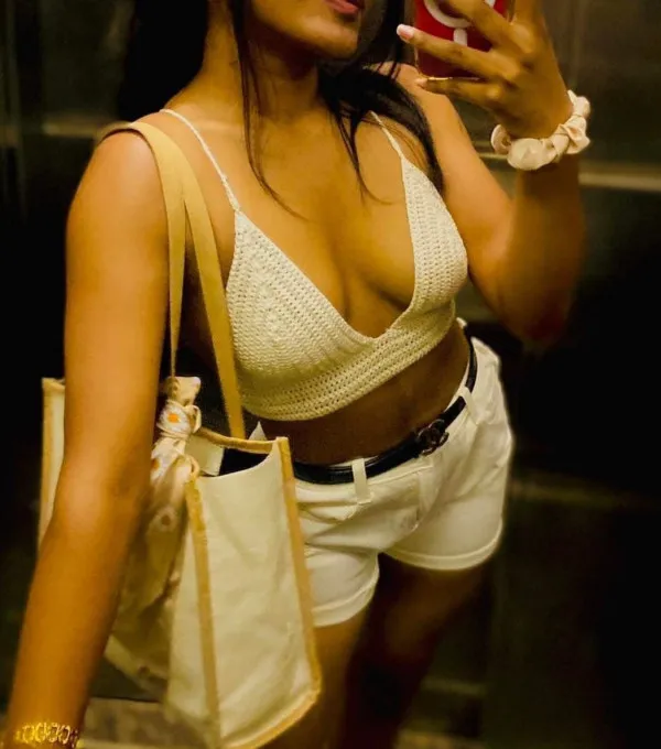 Laurene Avatar Bg