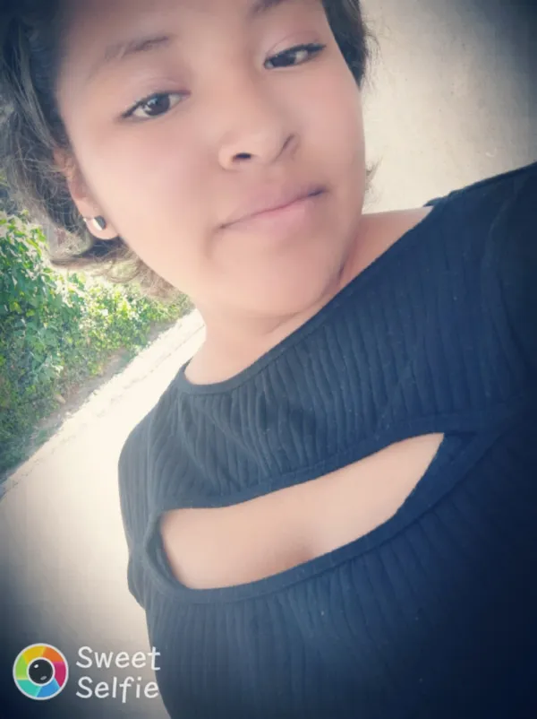 Verónica Avatar Bg