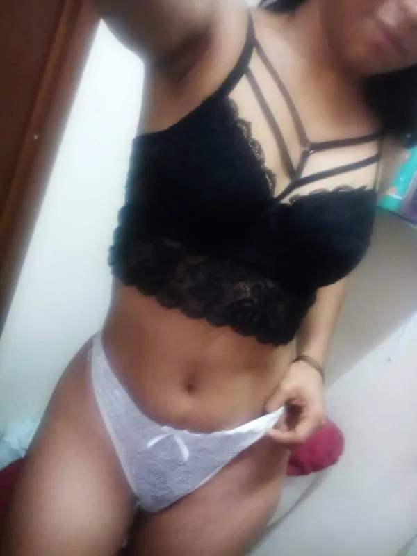 Monse Avatar Bg