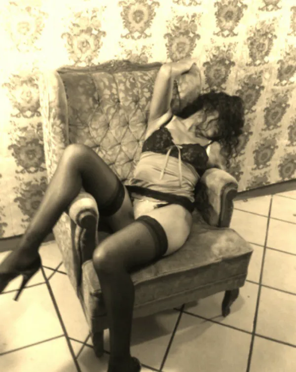 Paloma Andre Avatar Bg