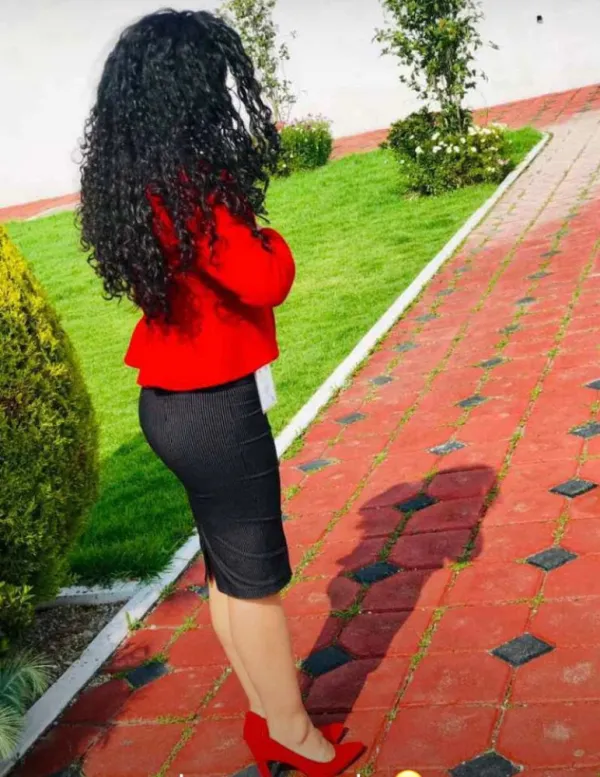Cristina Avatar Bg