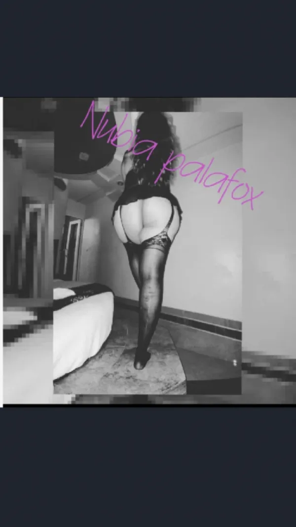 Nina Avatar Bg