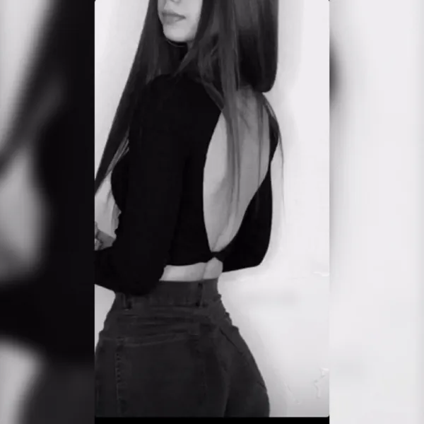 Fernanda Avatar Bg