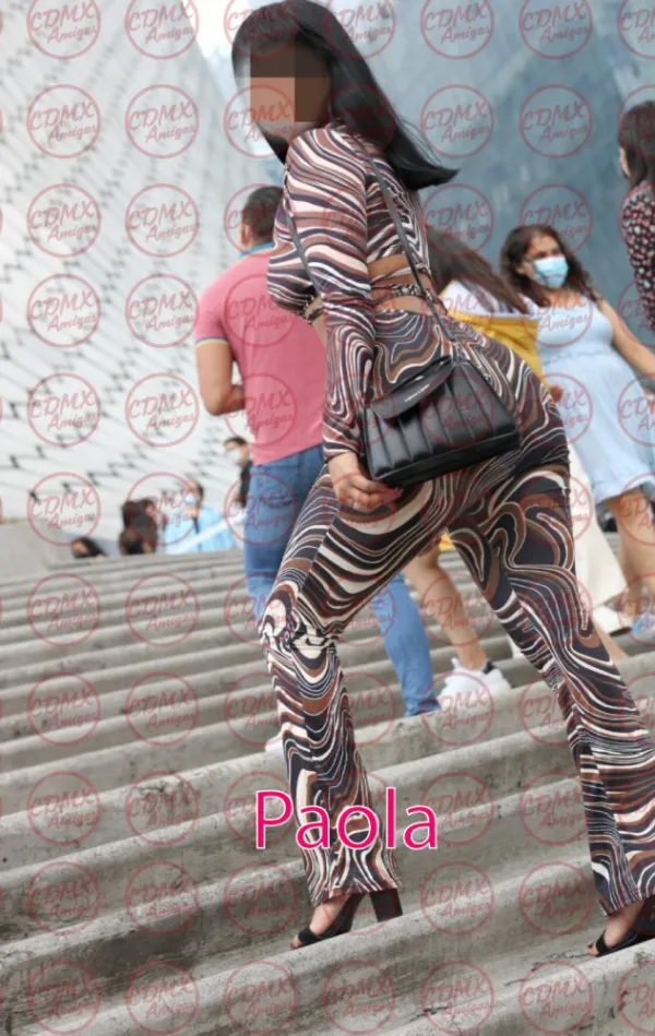 Ana Pau Avatar Bg