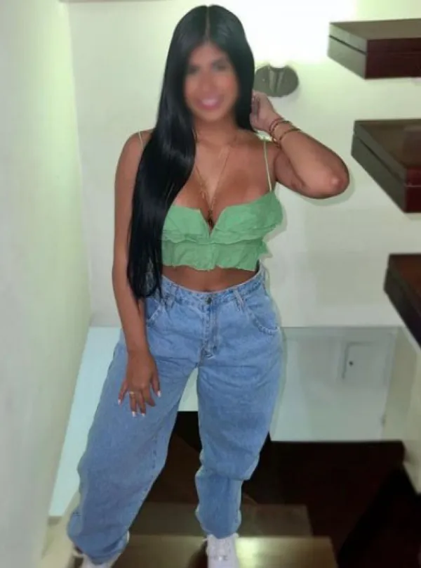 Nicole Avatar Bg