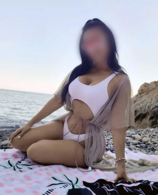 ISABELLA Avatar Bg